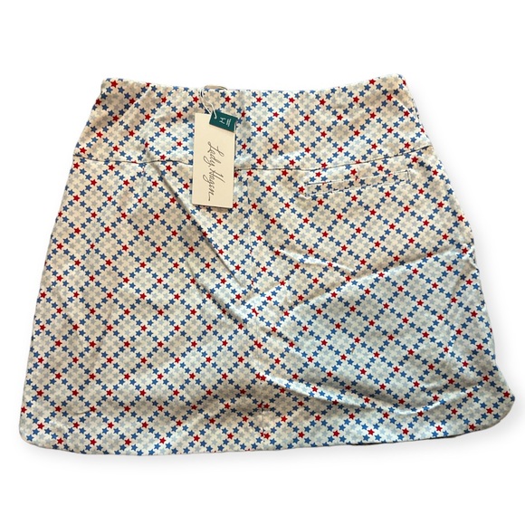 LADY HAGEN | Women's 17" Tummy Control
Golf Skort in Red White Blue Stars - Picture 3 of 7